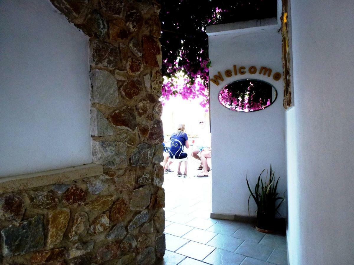 Bougainvillea Suites Kamári المظهر الخارجي الصورة
